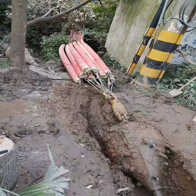 五桂山街道拖拉管